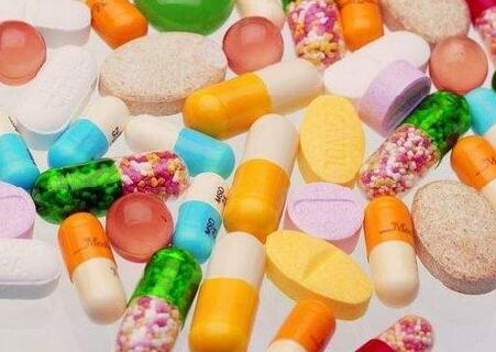 人社部:44个药品品种纳入国家谈判范围