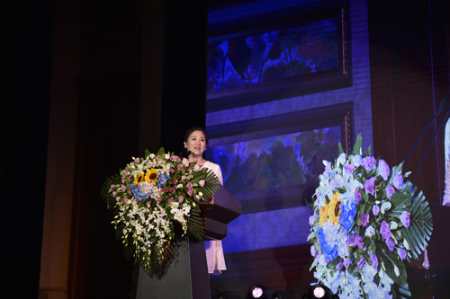 石红菊：为行业健康发展保驾护航