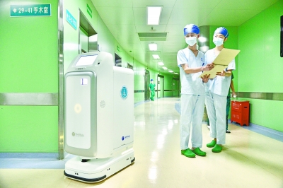 机器人“大白”在工作